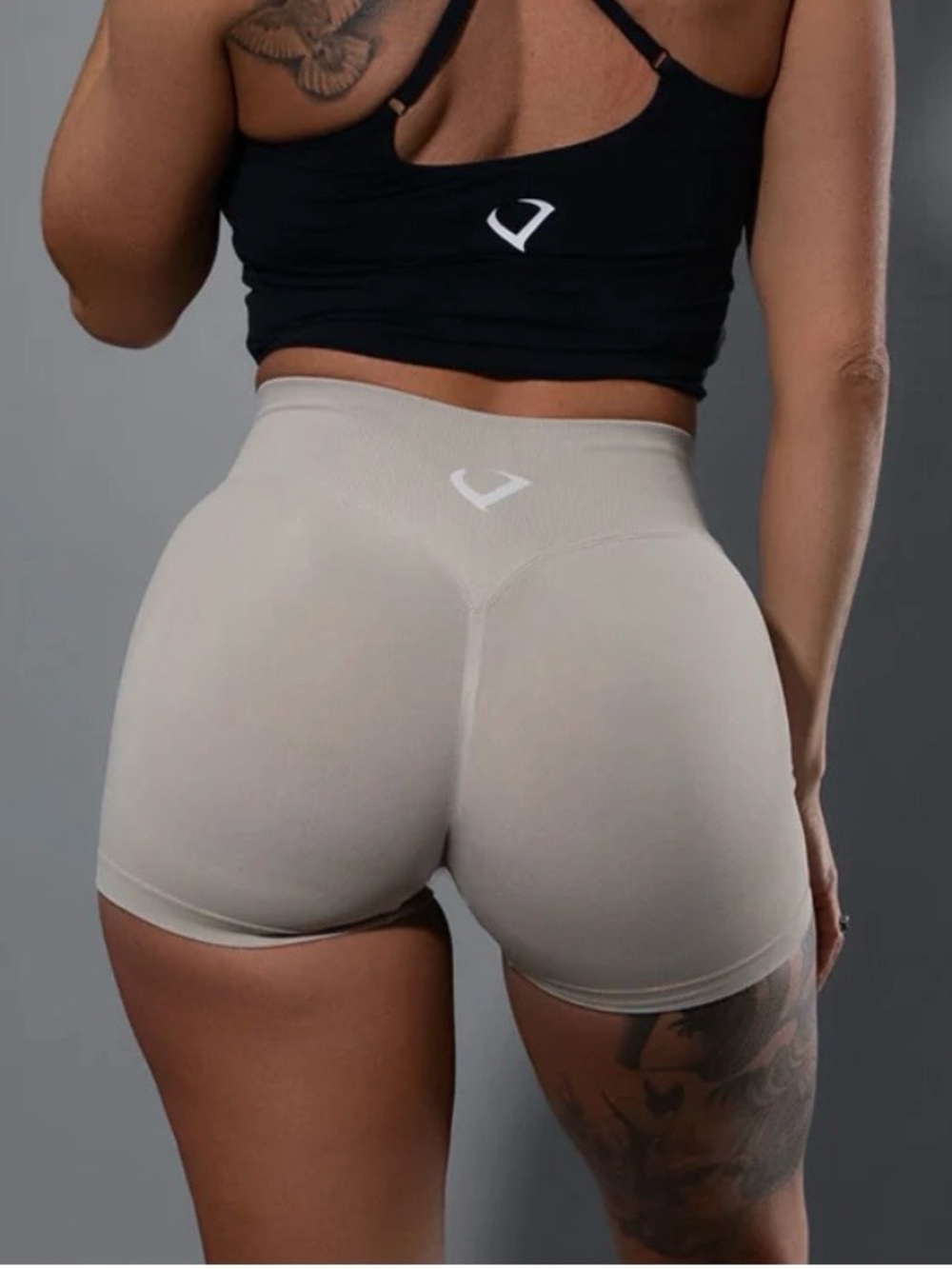Seamless High-Waist Tan Athletic Shorts